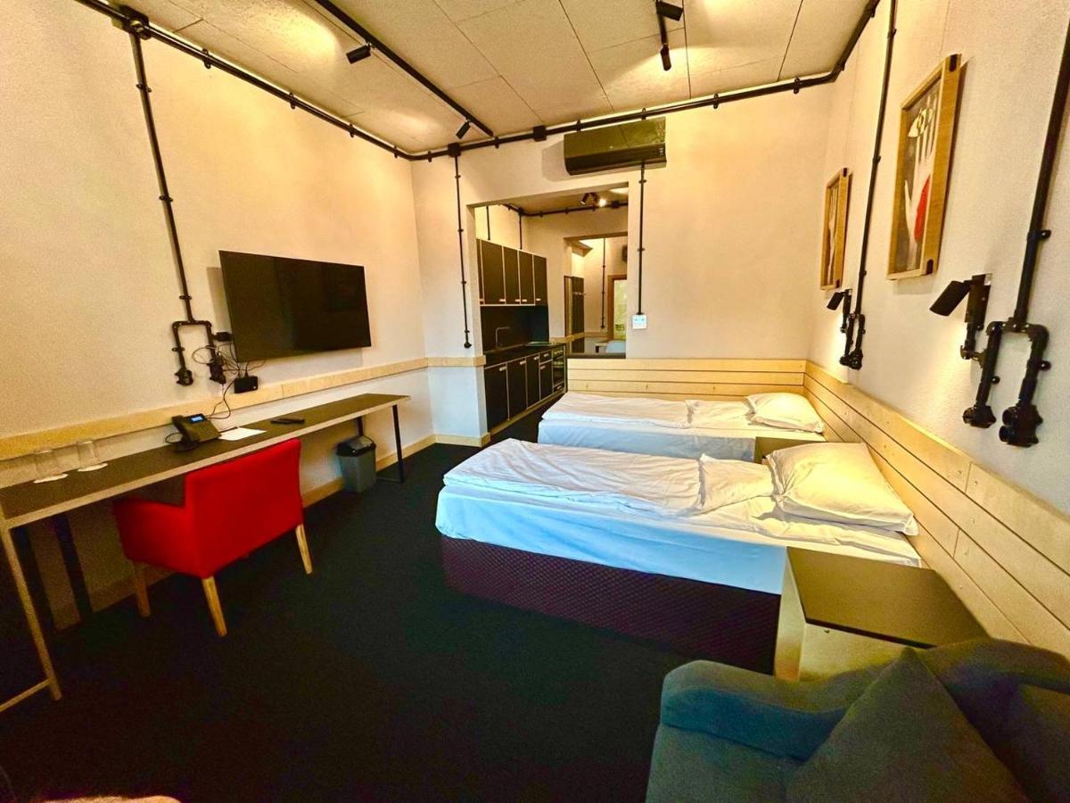 Art 158 Hotel